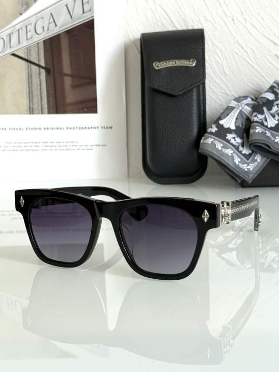 Picture of Chrome Hearts Sunglasses _SKUfw73585812fw